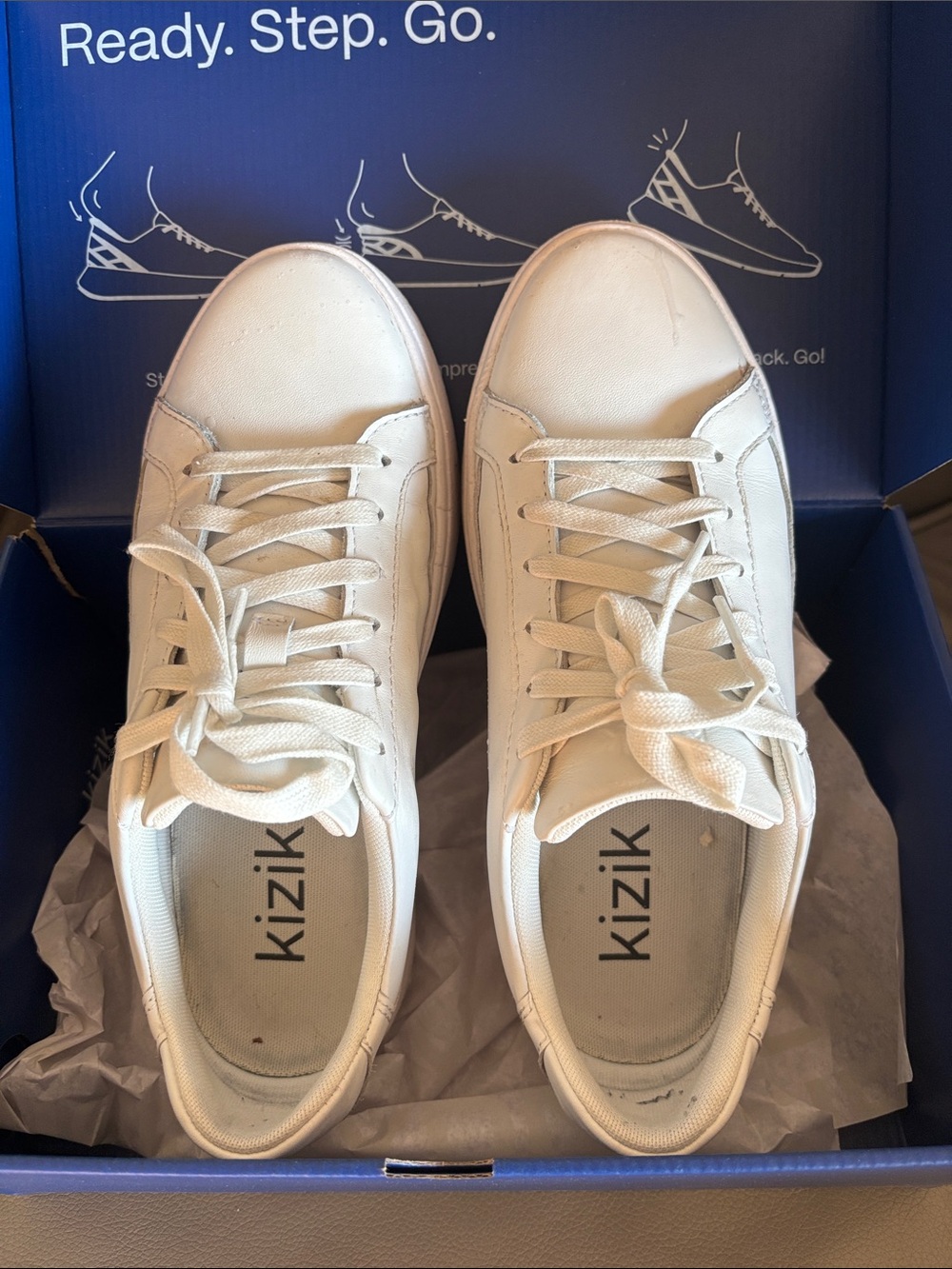 Kizik Leather Sneakers size 8